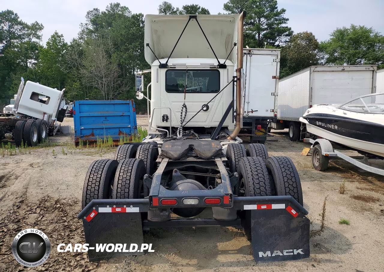 2018 Mack Cxu613 Semi Truck VIN:1M1AW07Y9JM085753 - 6