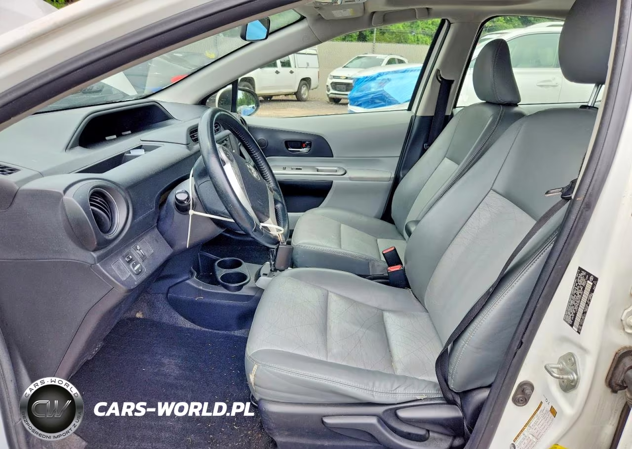 2013 Toyota Prius C Four VIN:JTDKDTB33D1041051 - 7