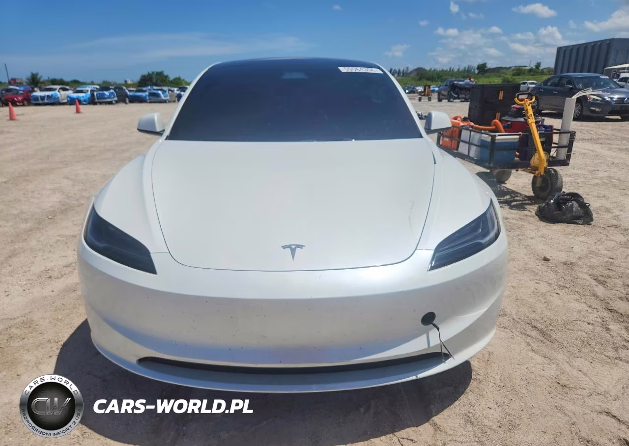 2025 Tesla Model 3 VIN:5YJ3E1EA1SF936316 - 5