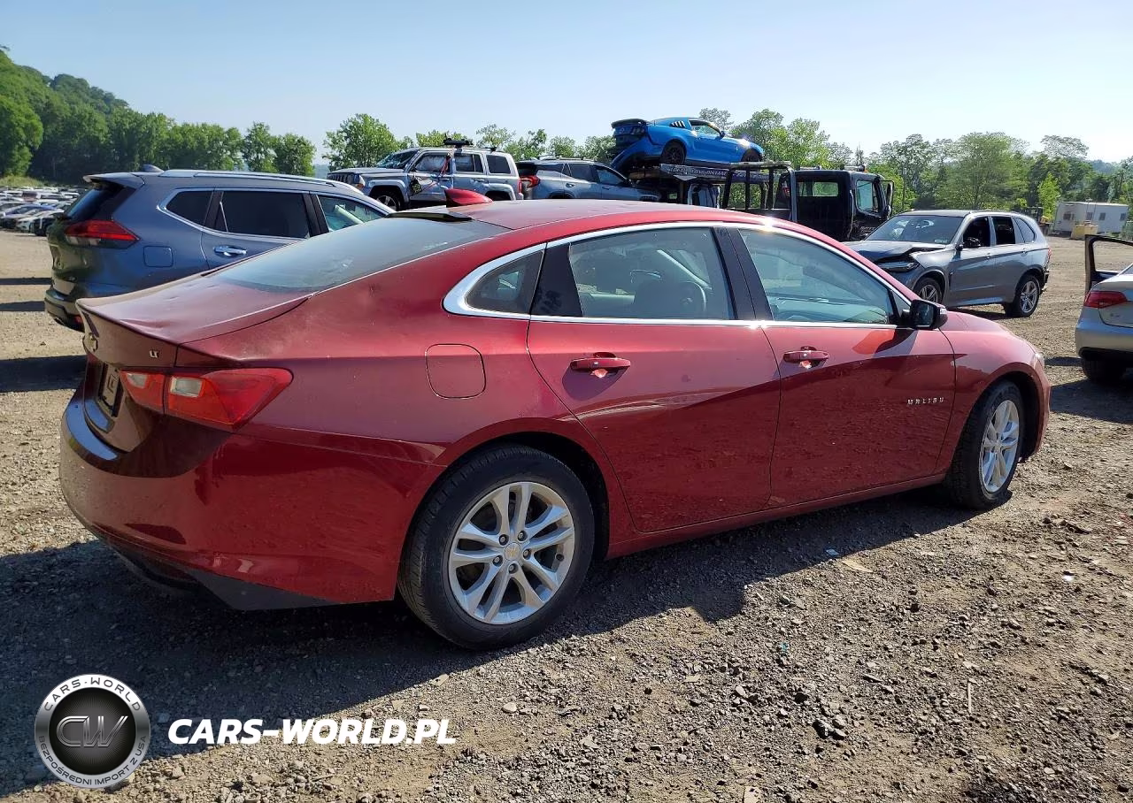 2017 Chevrolet Malibu Lt VIN:1G1ZE5ST3HF196367 - 3
