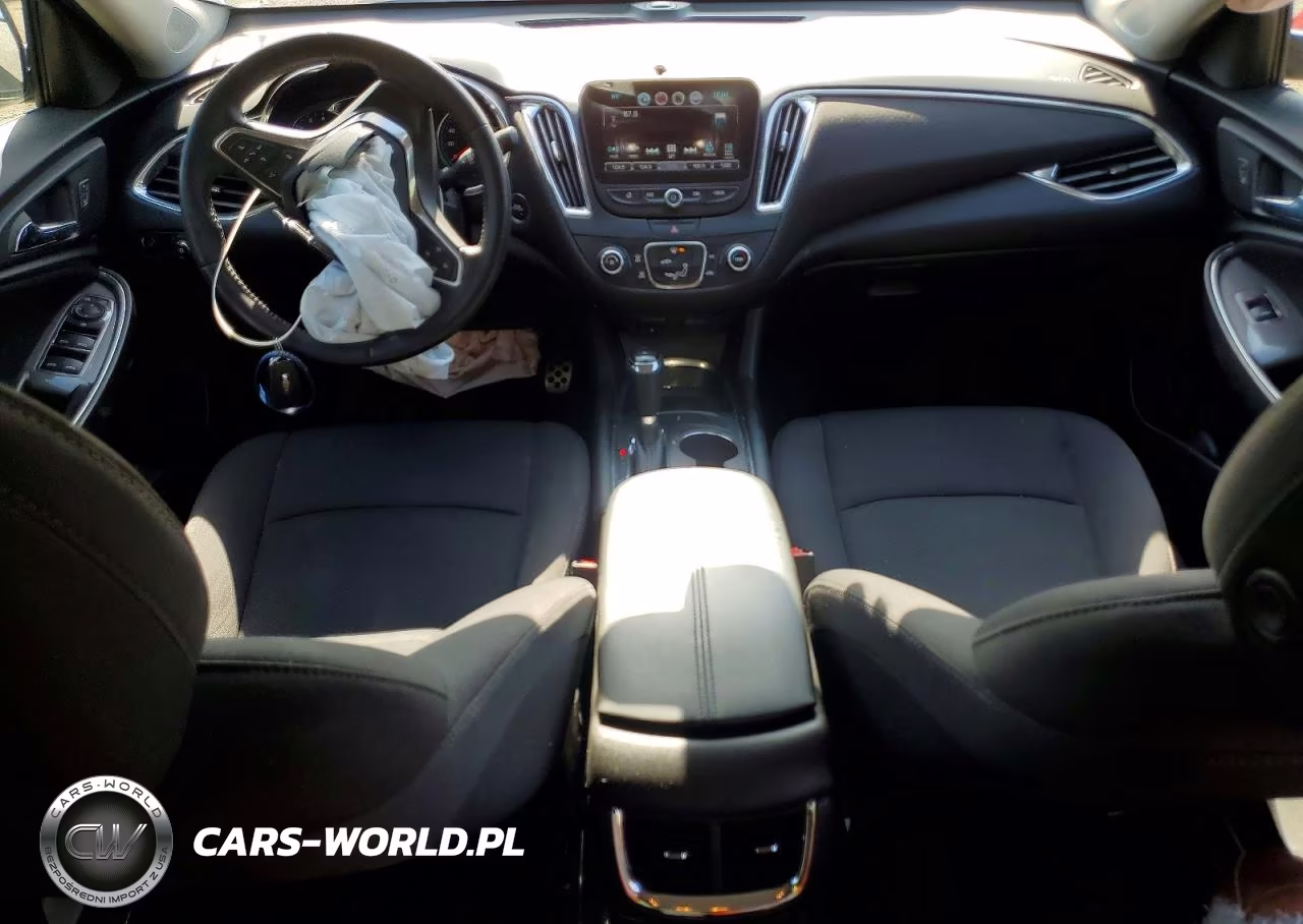 2017 Chevrolet Malibu Lt VIN:1G1ZE5ST3HF196367 - 8