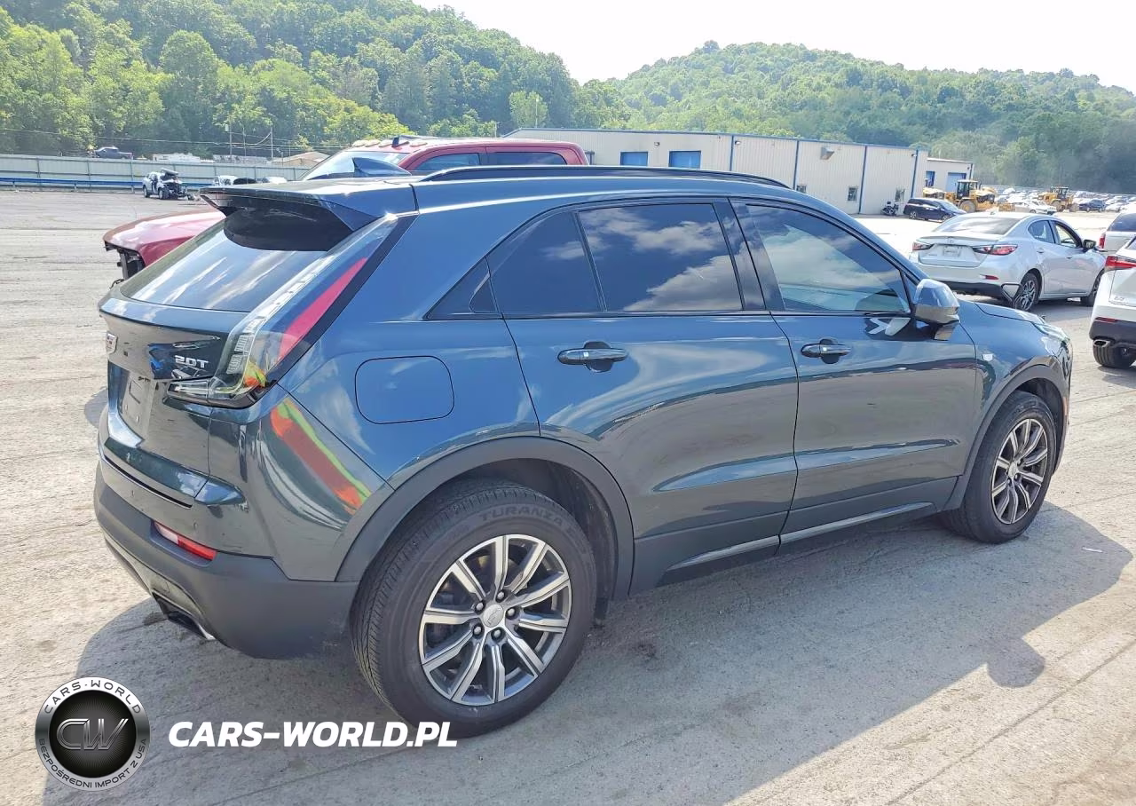 2019 Cadillac Xt4 Sport VIN:1GYFZER47KF174046 - 3