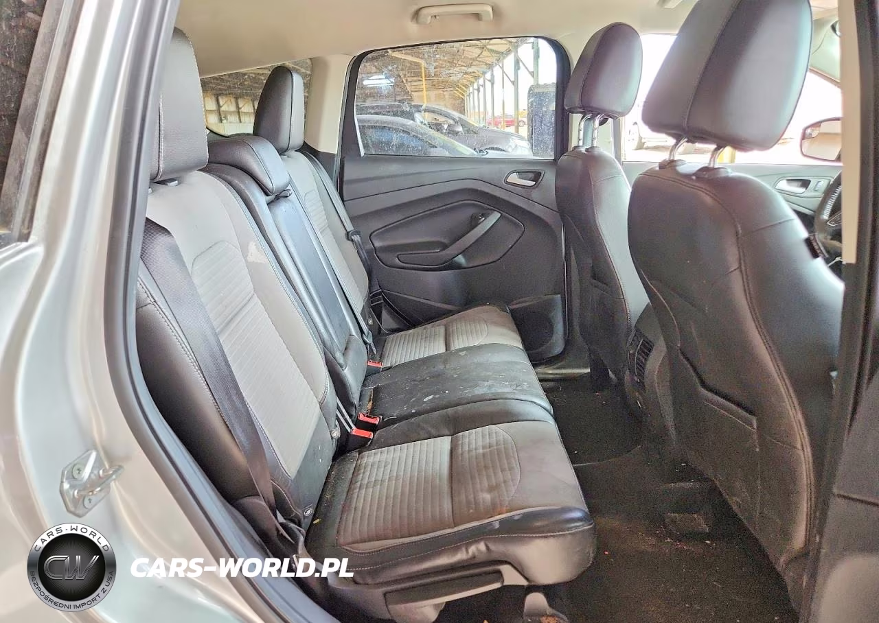 2017 Ford Escape Se VIN:1FMCU0GD7HUC67033 - 10