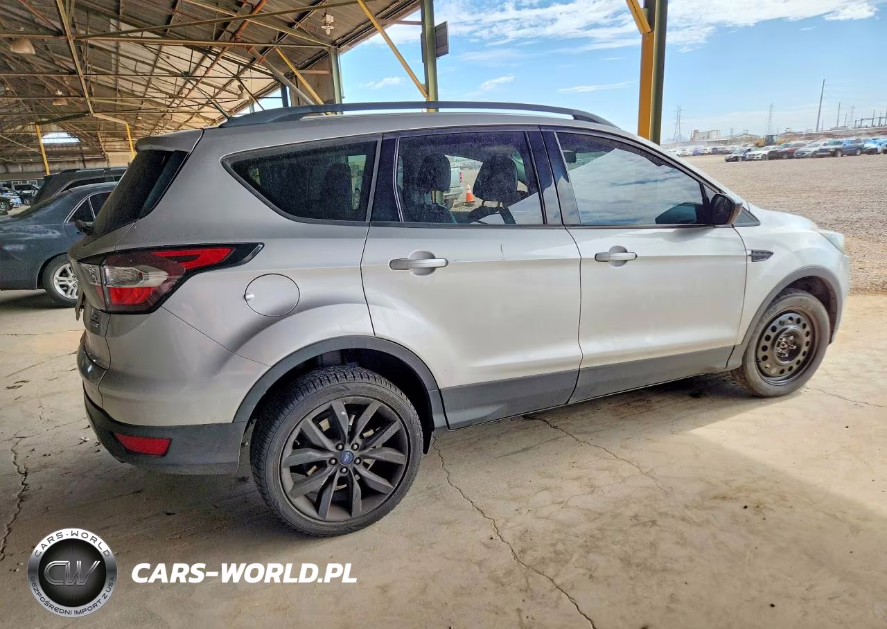 2017 Ford Escape Se VIN:1FMCU0GD7HUC67033 - 3