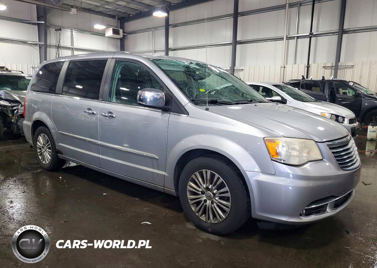 2013 Chrysler Town & Country Touring L VIN:2C4RC1CG2DR621748 - 4
