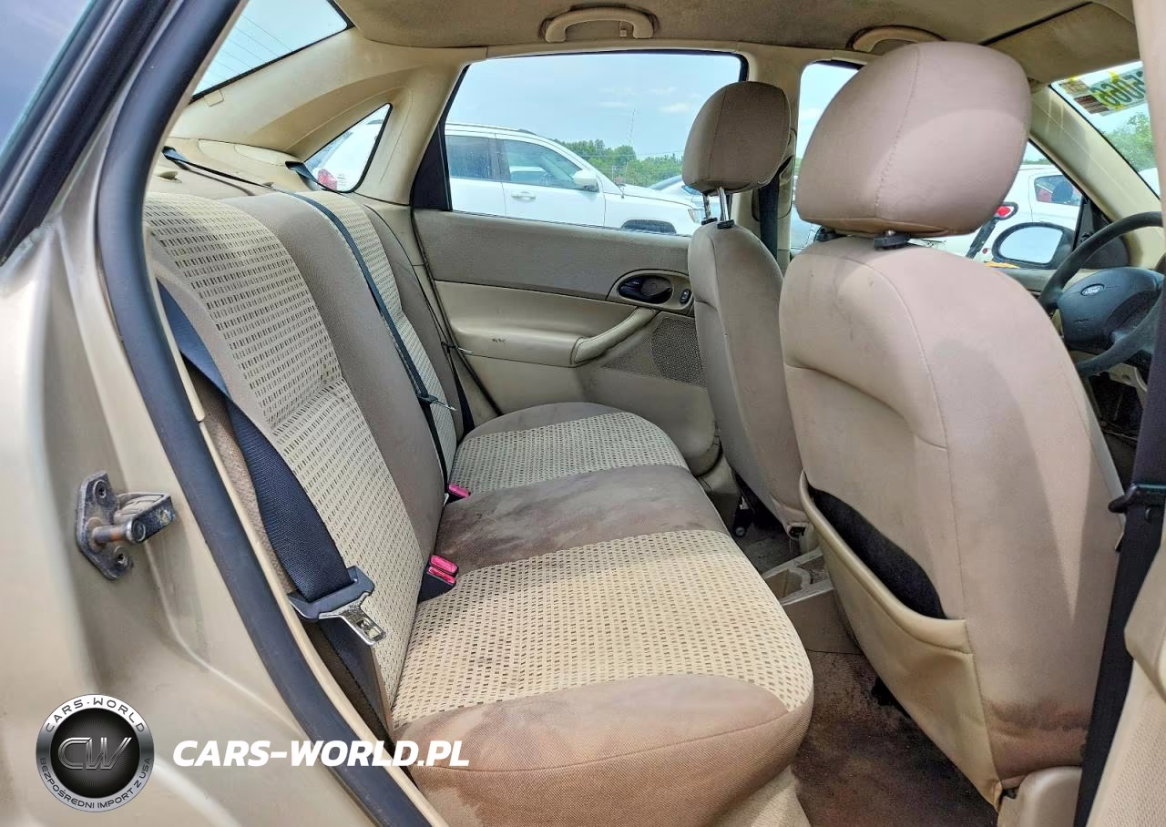 2007 Ford Focus Zx4 VIN:1FAFP34N47W343923 - 10