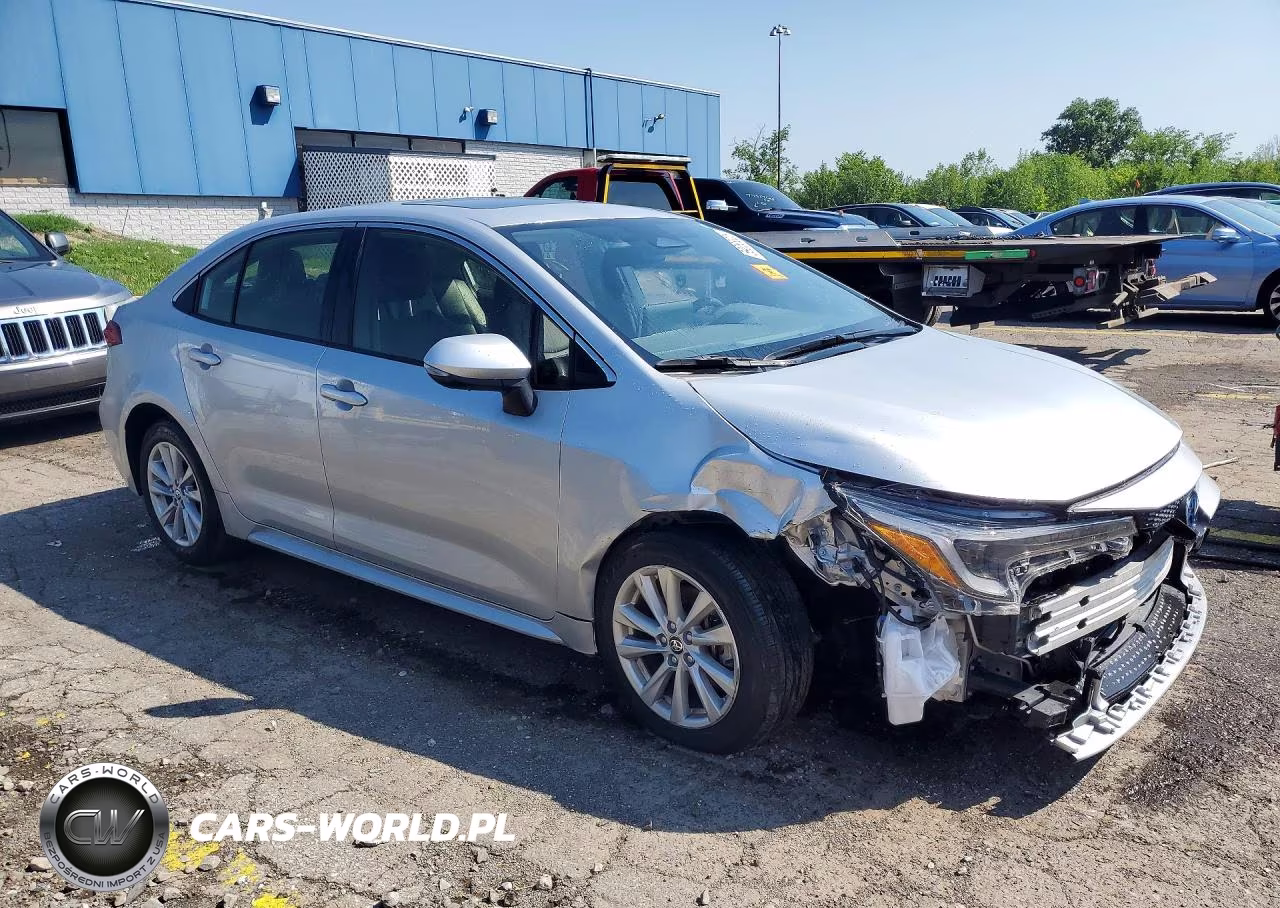 2025 Toyota Corolla Hybrid Xle VIN:JTDBCMFE9S3105275 - 4