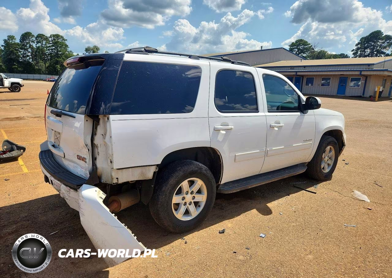 2010 GMC Yukon Sle VIN:1GKUCAE0XAR278896 - 3