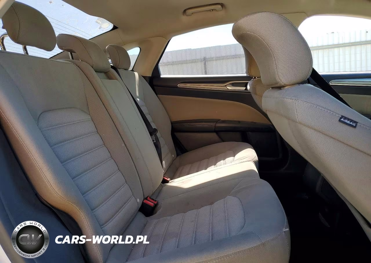 2017 Ford Fusion S VIN:3FA6P0G70HR388261 - 10