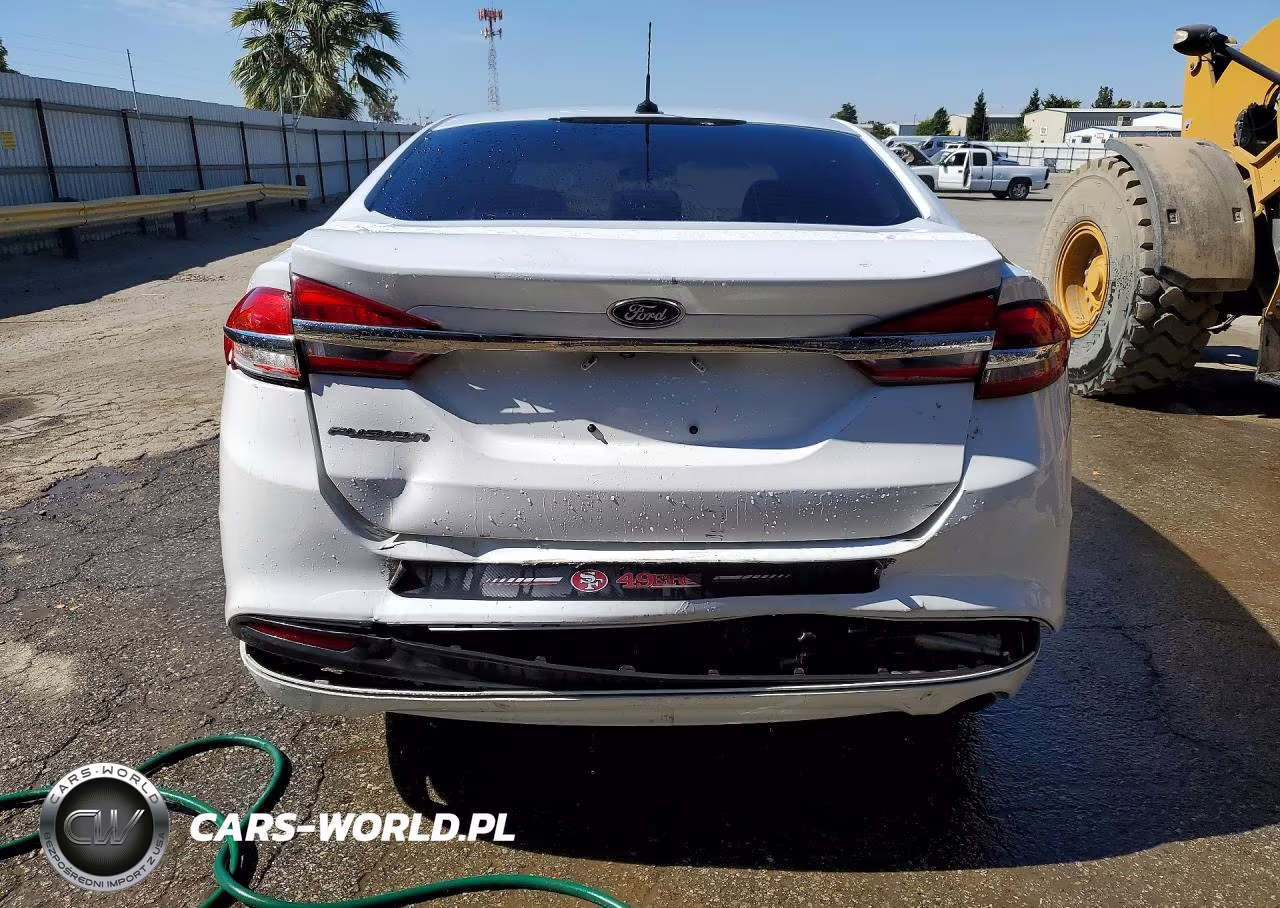 2017 Ford Fusion S VIN:3FA6P0G70HR388261 - 6