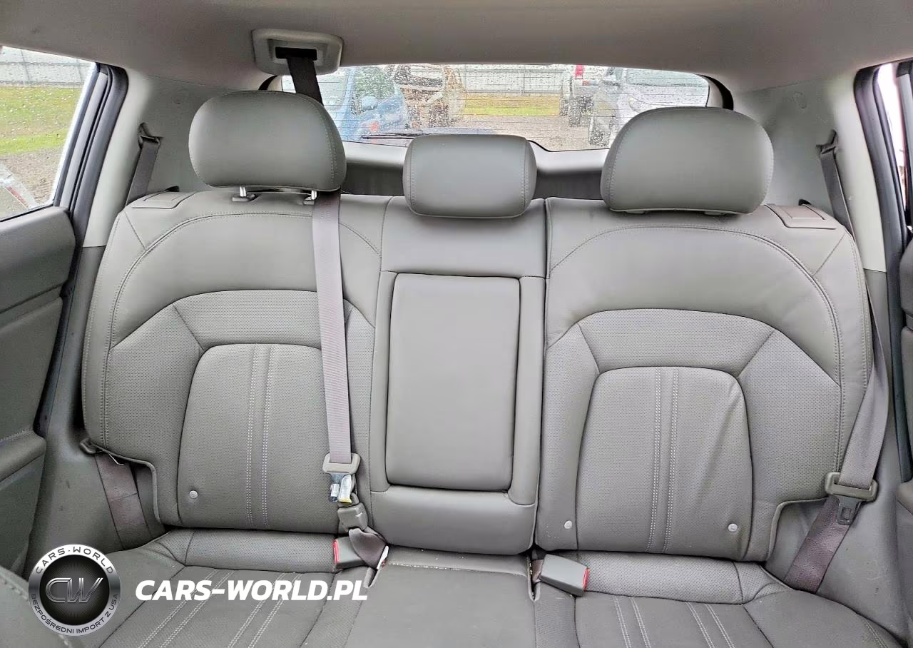2015 Kia Sportage VIN:KNDPCCAC4F7762148 - 10