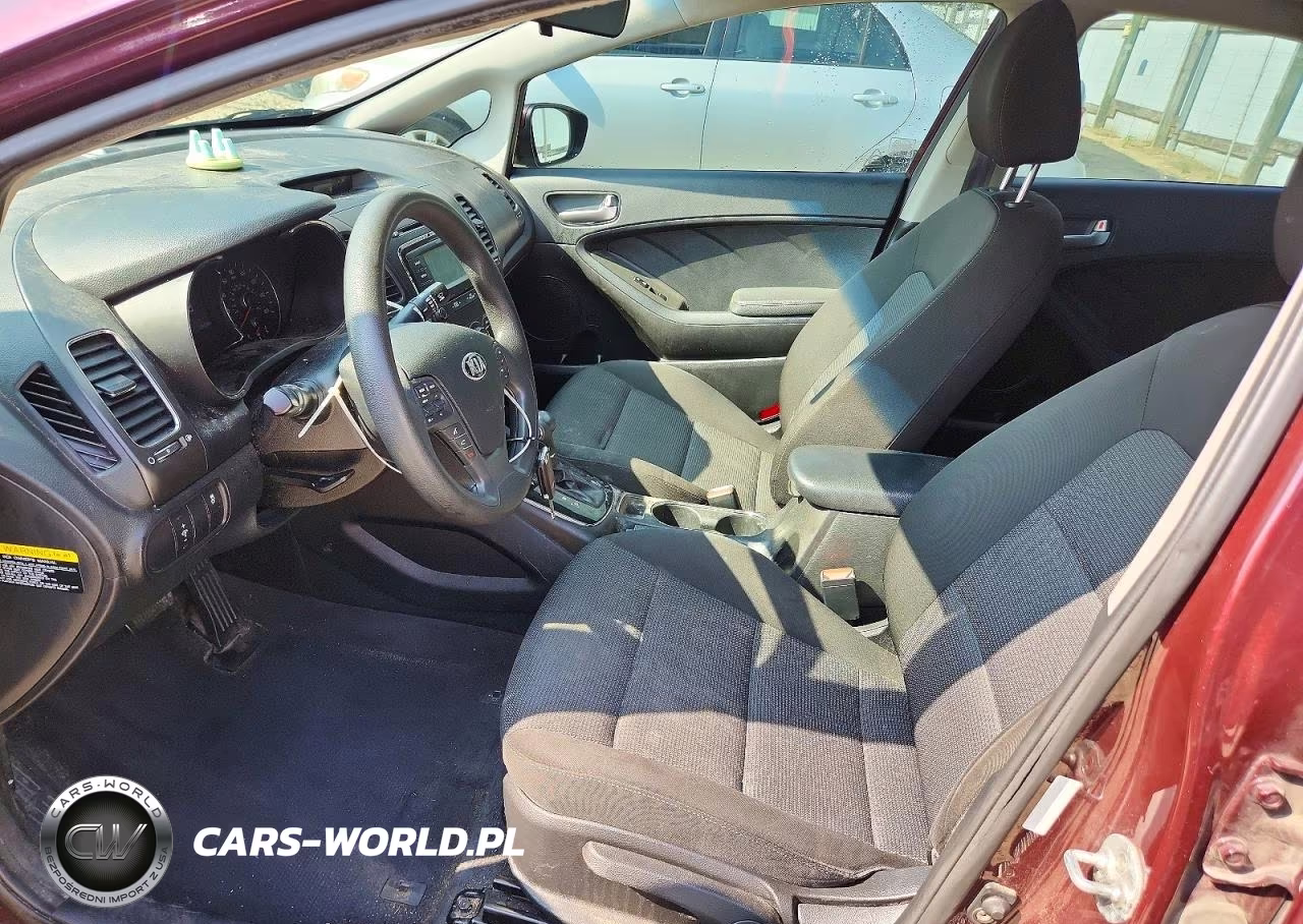 2018 Kia Forte Lx VIN:3KPFK4A78JE281514 - 7