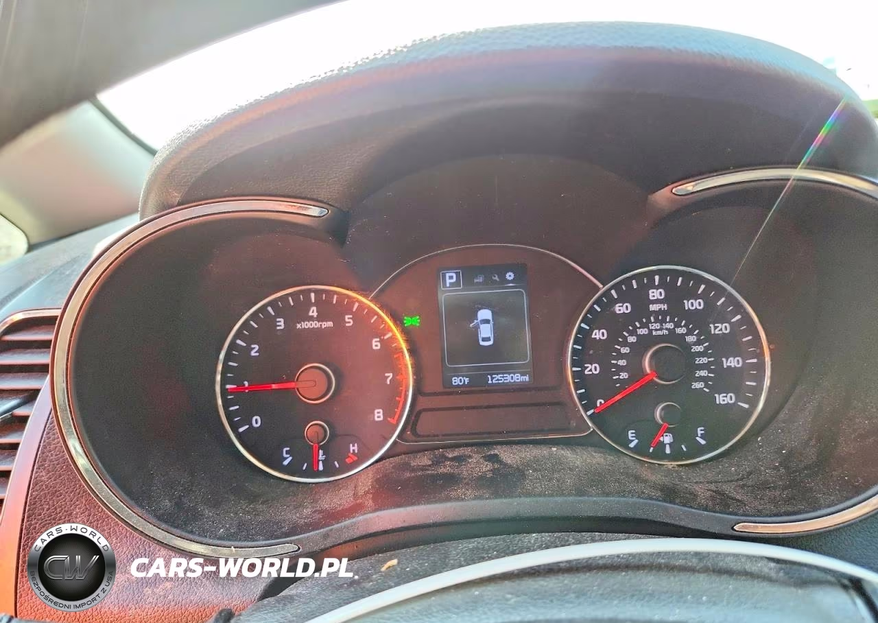 2018 Kia Forte Lx VIN:3KPFK4A78JE281514 - 9