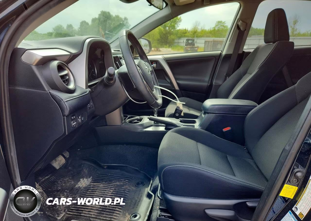 2018 Toyota Rav4 Xle VIN:JTMRFREV3JD239020 - 7