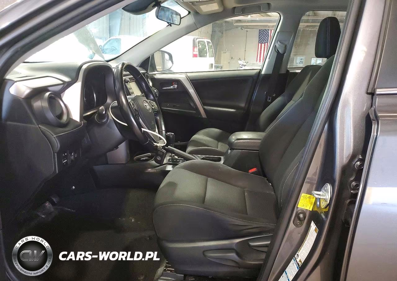 2017 Toyota Rav4 Hybrid Xle VIN:JTMRJREV4HD098662 - 7