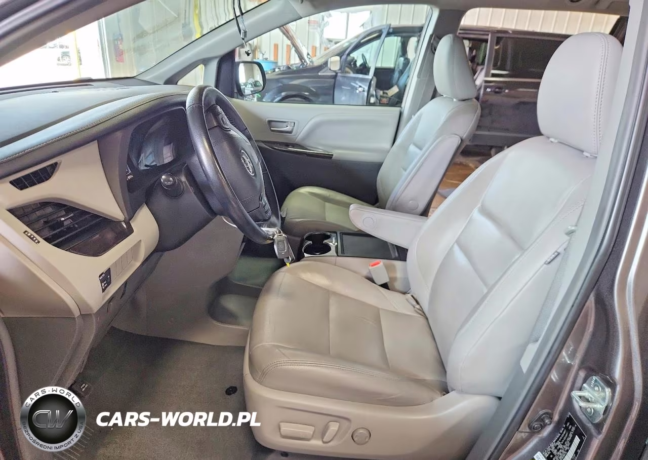 2019 Toyota Sienna Xle 8-Passenger VIN:5TDYZ3DC8KS984139 - 7