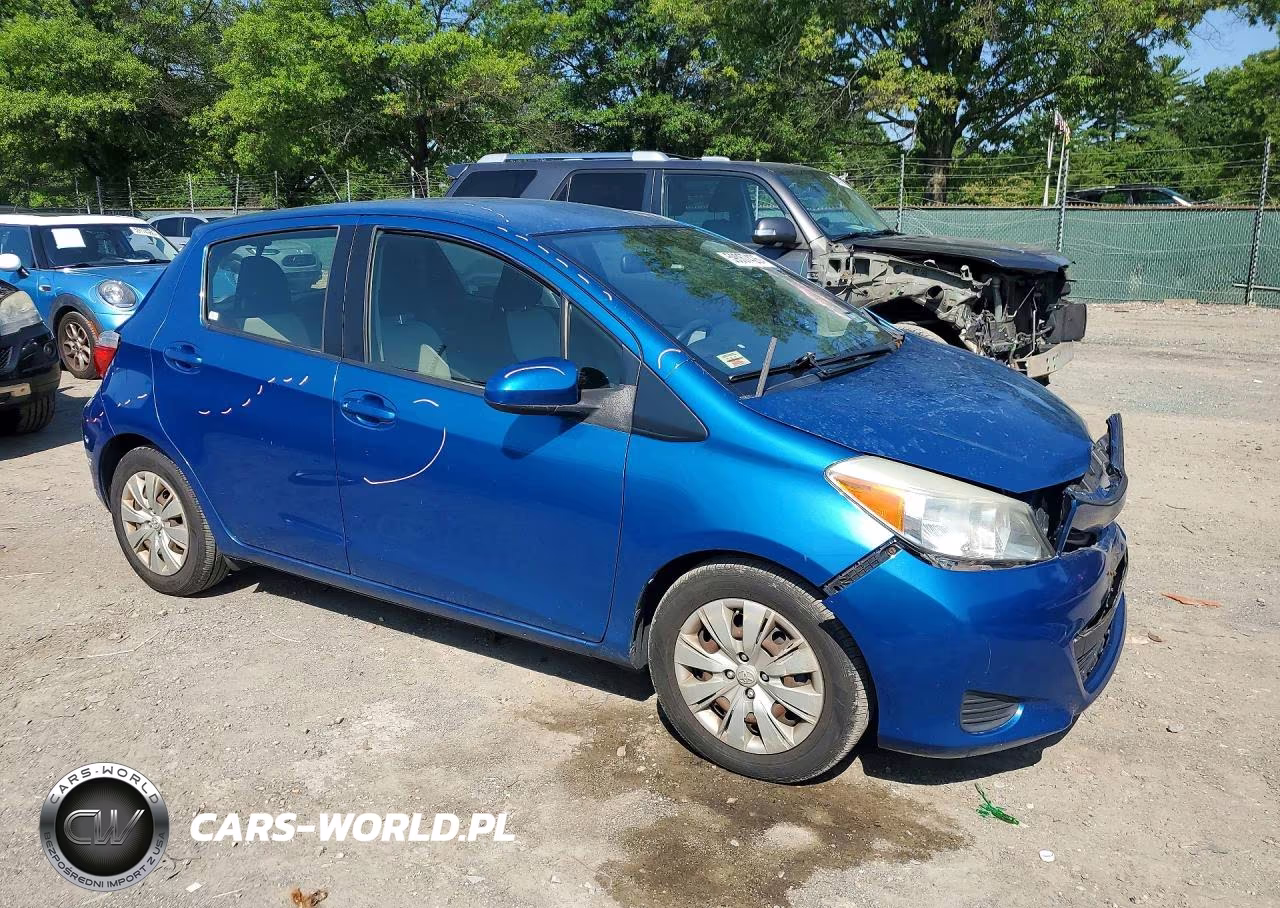 2013 Toyota Yaris 5-Door Le VIN:JTDKTUD34DD566611 - 4