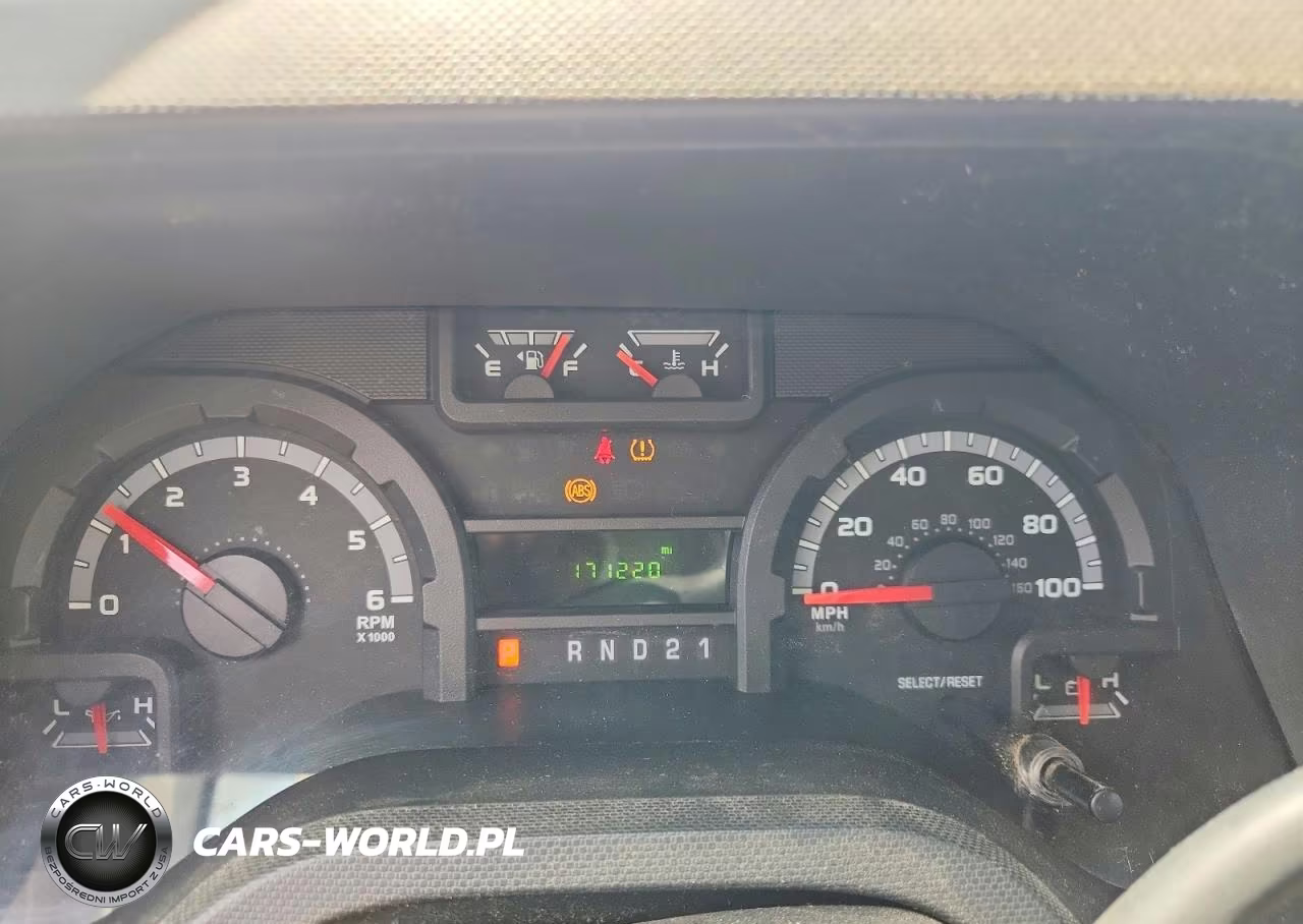 2009 Ford Econoline E250 Van VIN:1FTNE24L99DA75664 - 9