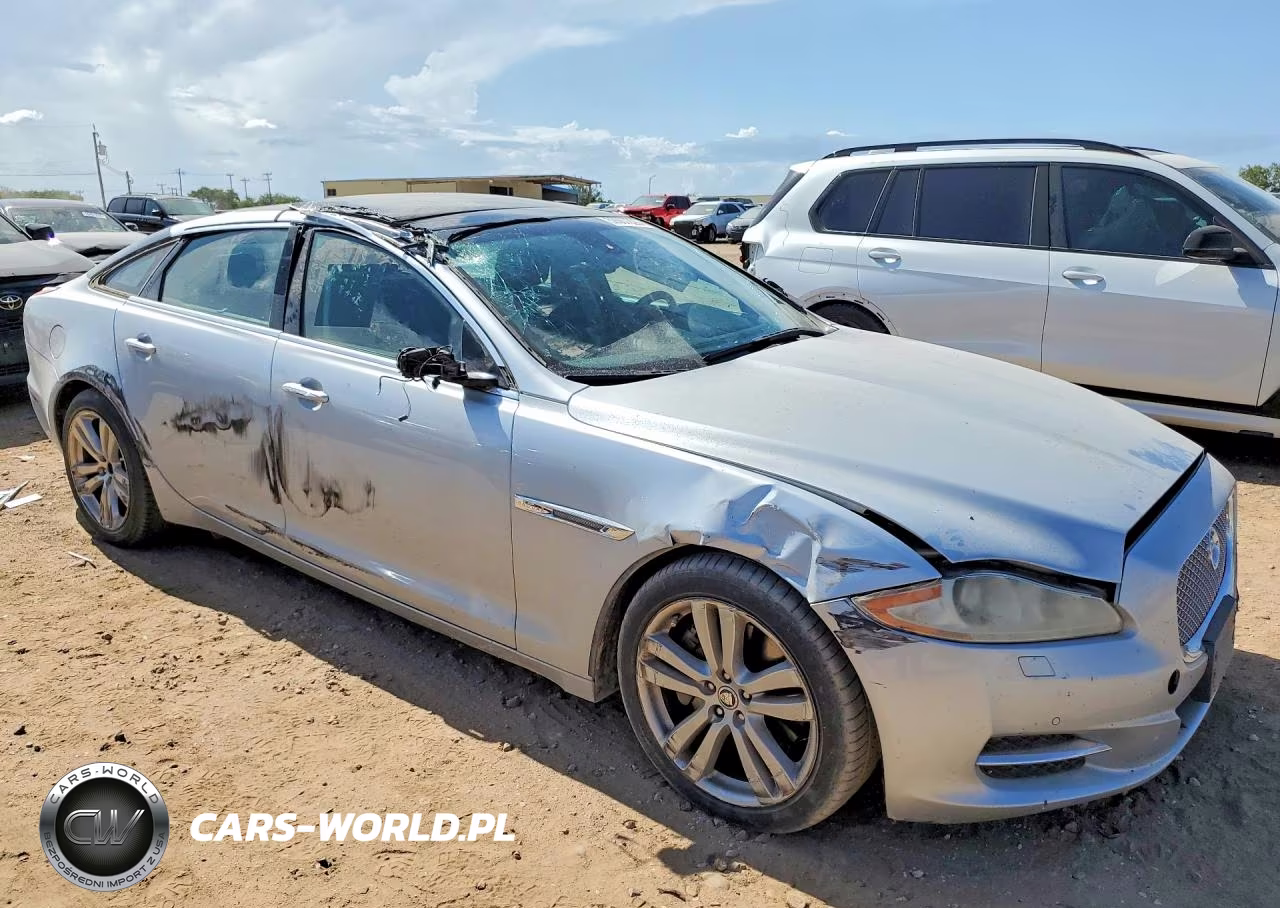 2011 Jaguar Xjl VIN:SAJWA2GB6BLV06994 - 4