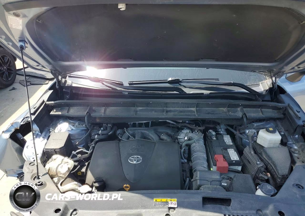 2022 Toyota Highlander Xle VIN:5TDHZRBH9NS244900 - 12