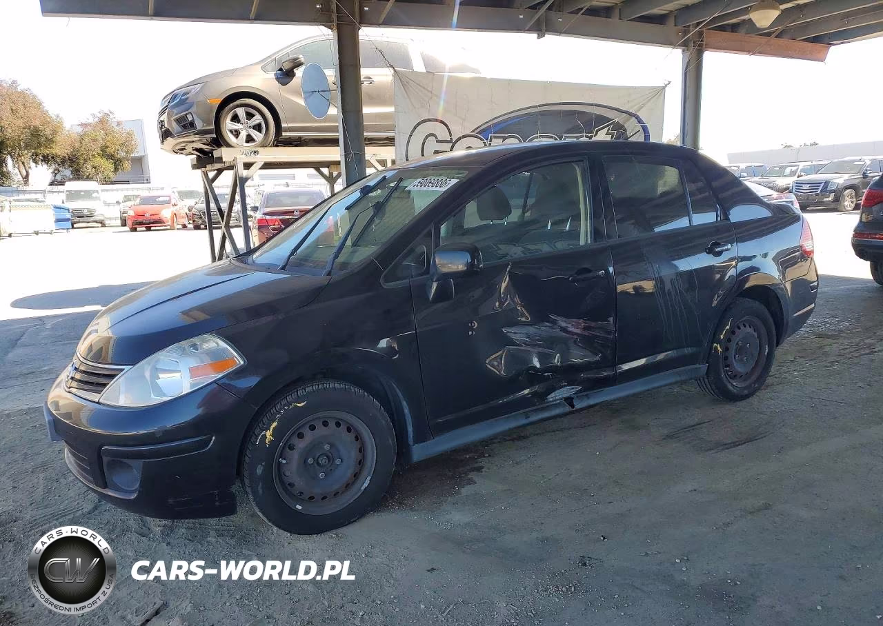 2011 Nissan Versa 1.8 S
