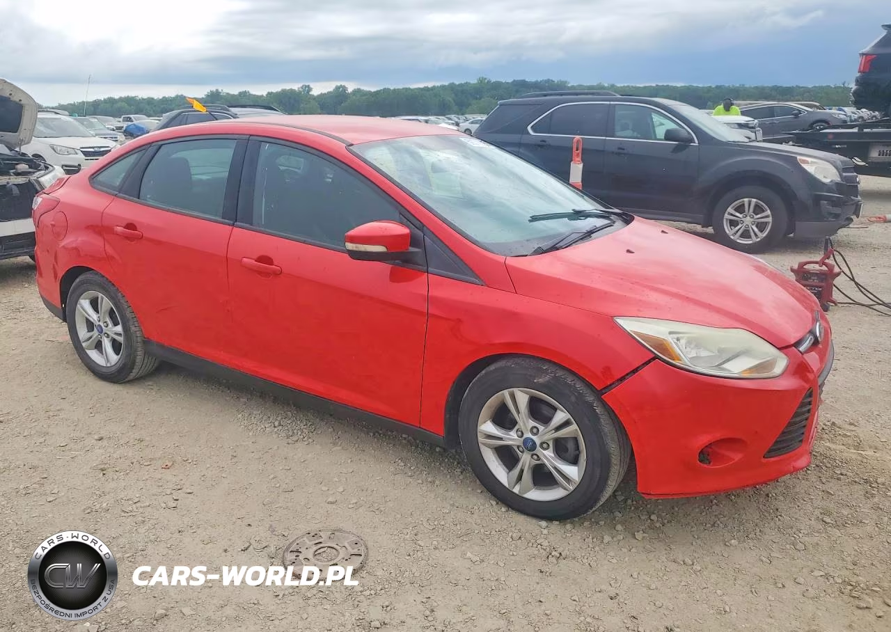 2013 Ford Focus Se VIN:1FADP3F2XDL362354 - 4