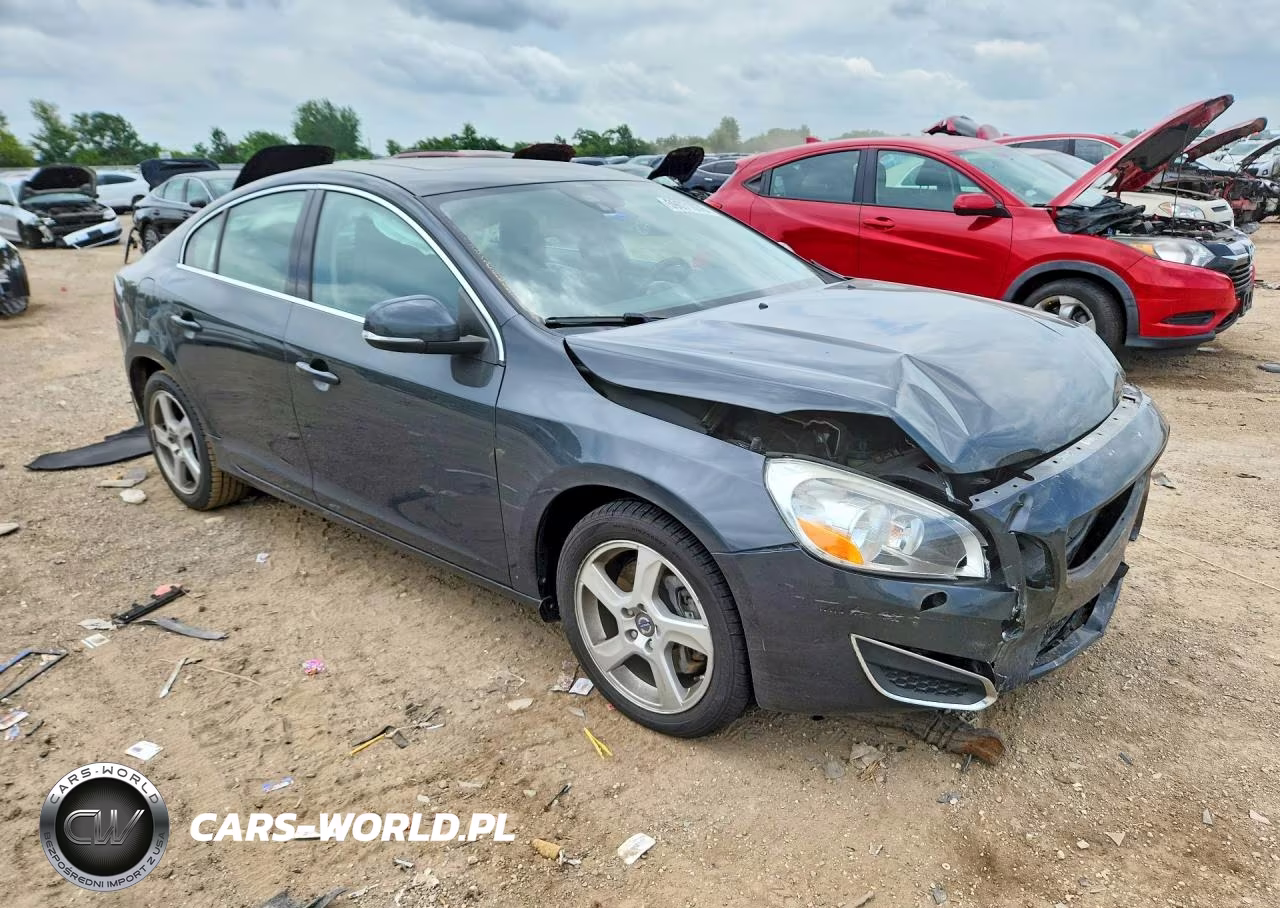 2013 Volvo S60 T5 VIN:YV1612FS7D2190217 - 4
