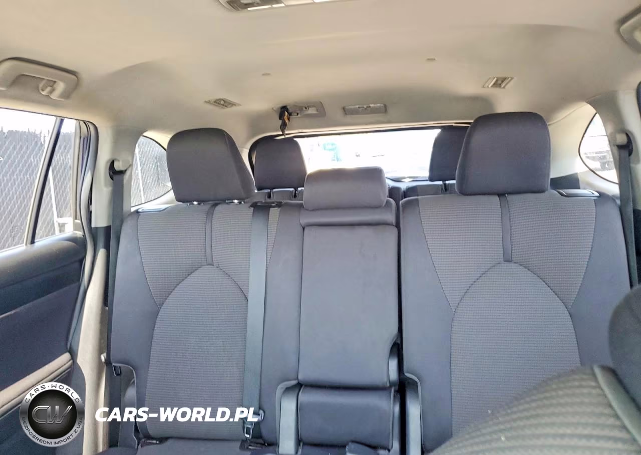 2022 Toyota Highlander L VIN:5TDCZRAH7NS546164 - 10