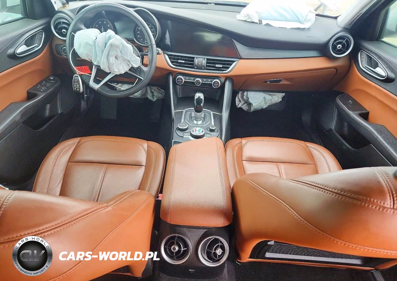2017 Alfa Romeo Giulia VIN:ZARFAEBN3H7535619 - 8
