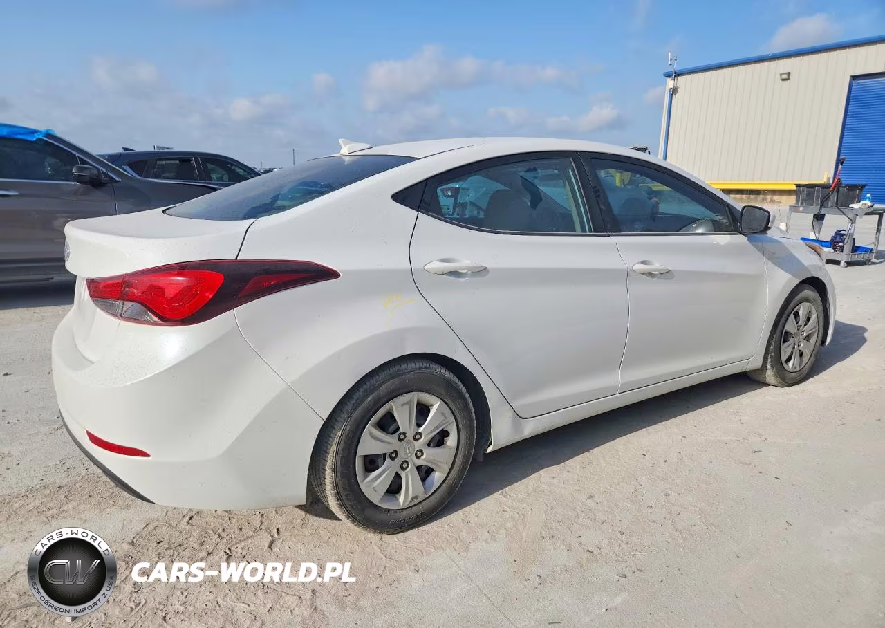2016 Hyundai Elantra Se VIN:5NPDH4AE5GH769117 - 3