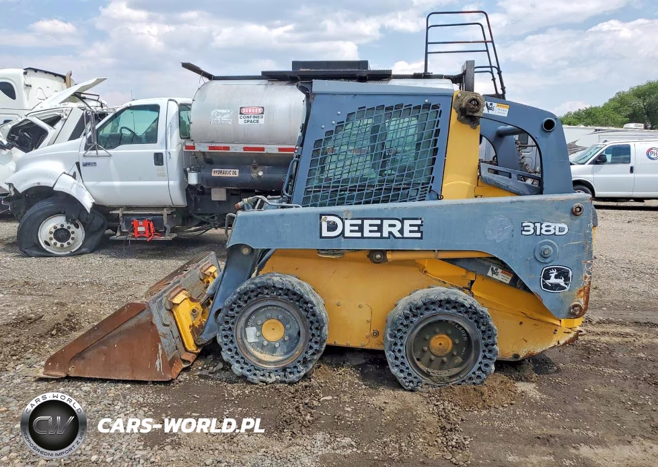 2010 John Deere 318 - Skid Steer Loader VIN:T0318DJ183788 - 9
