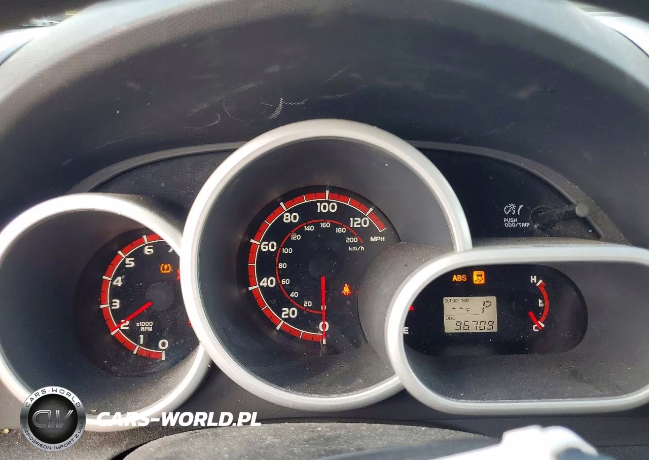 2013 Toyota Matrix L VIN:2T1KU4EE3DC005648 - 9