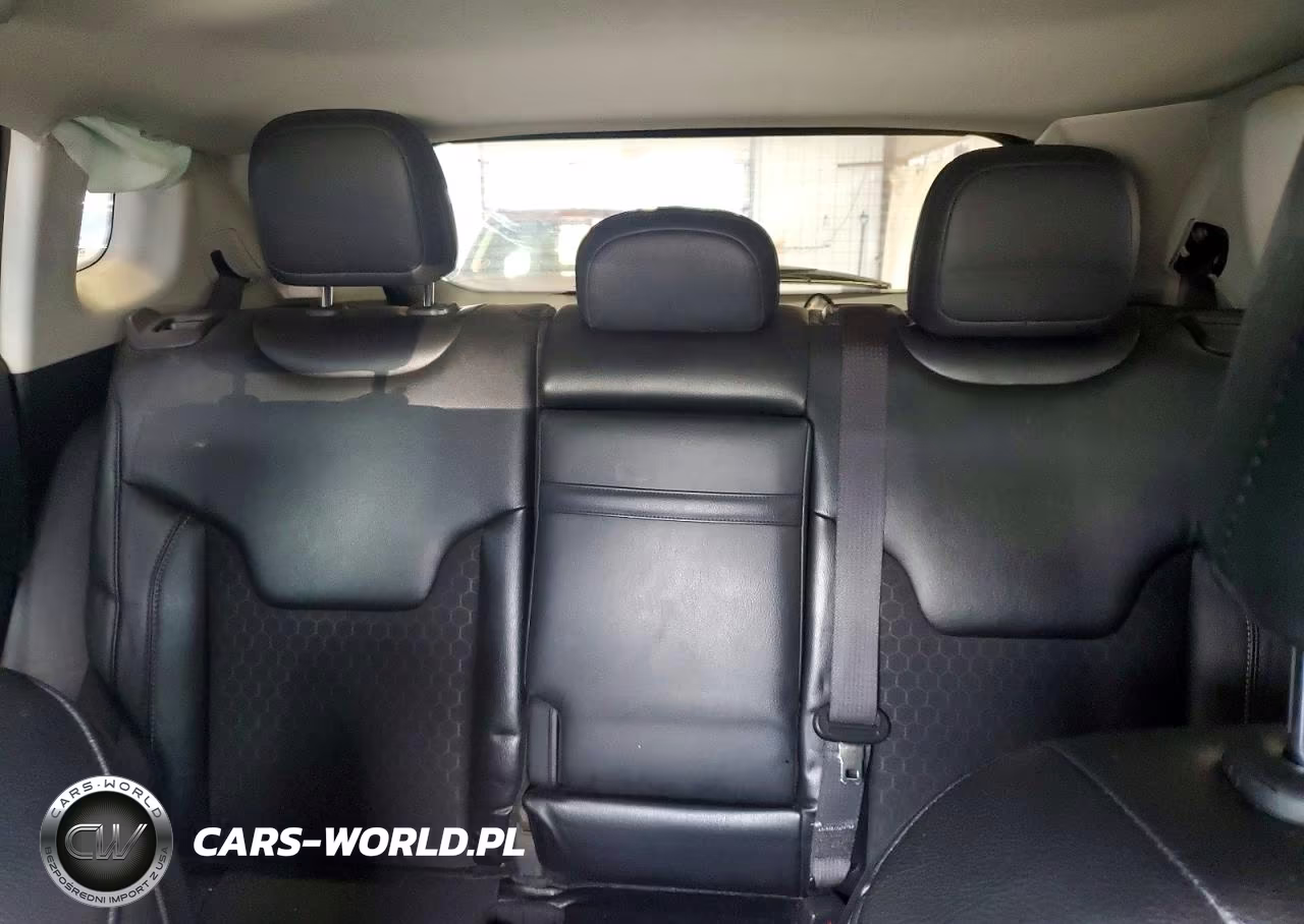 2020 Jeep Compass Latitude VIN:3C4NJDBB3LT124229 - 10