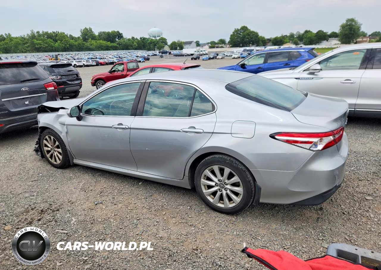 2018 Toyota Camry L VIN:4T1B11HK7JU002318 - 2