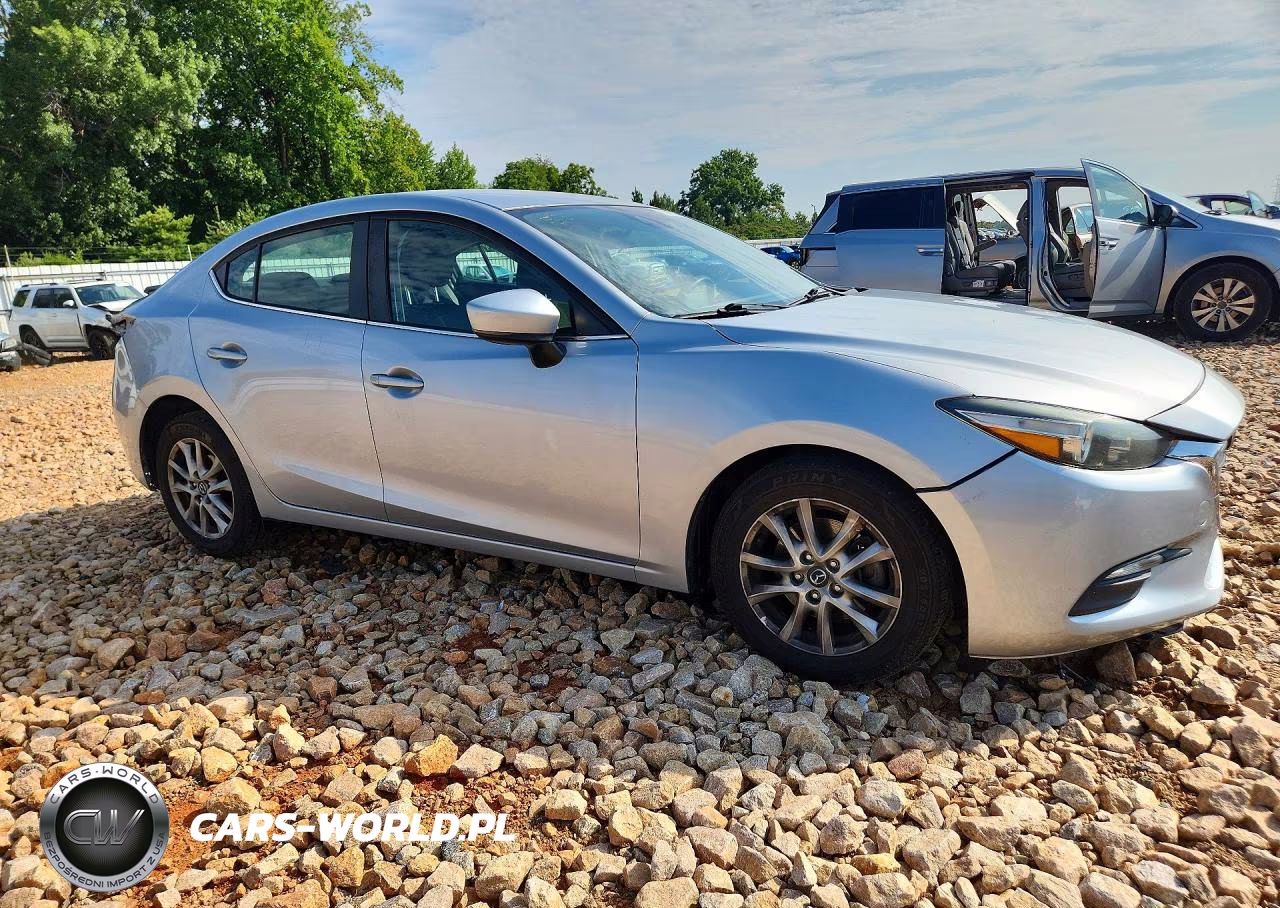 2018 Mazda 3 Sport VIN:3MZBN1U74JM214556 - 4