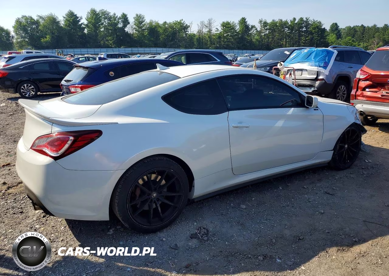 2013 Hyundai Genesis Coupe 2.0T VIN:KMHHT6KD6DU105214 - 3