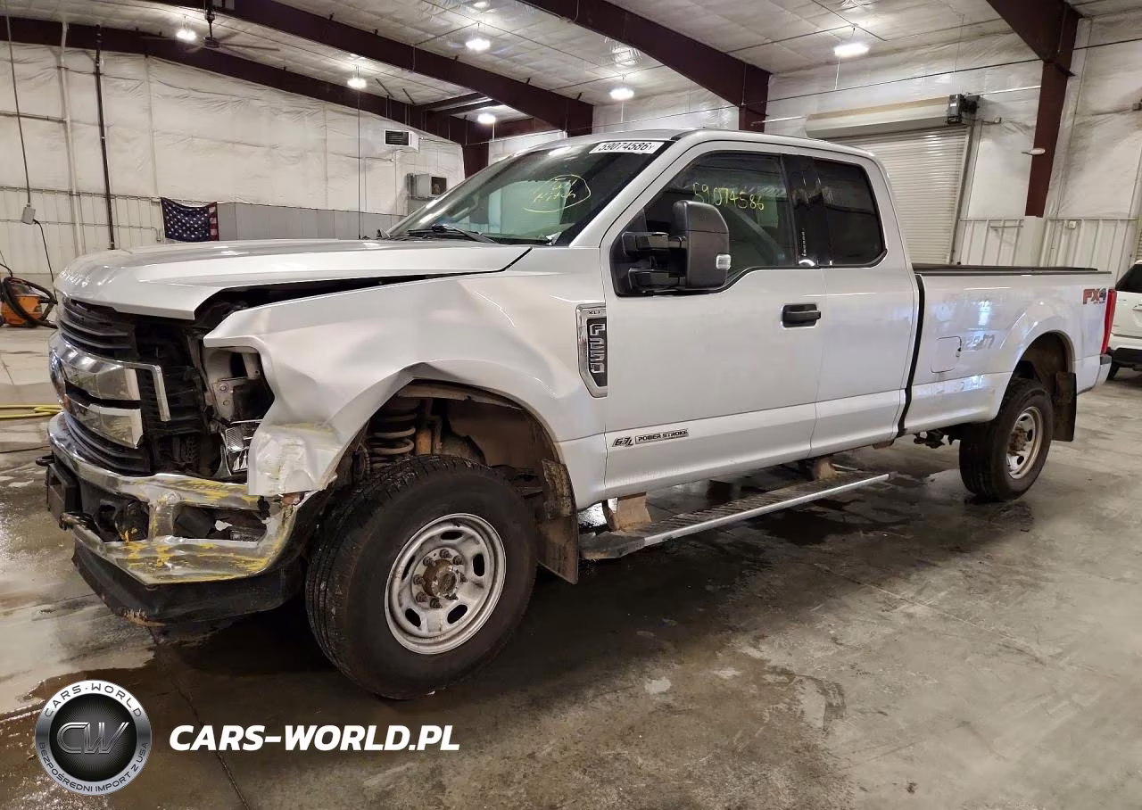 2017 Ford F250 Super Duty – zdjęcie 1 z 12