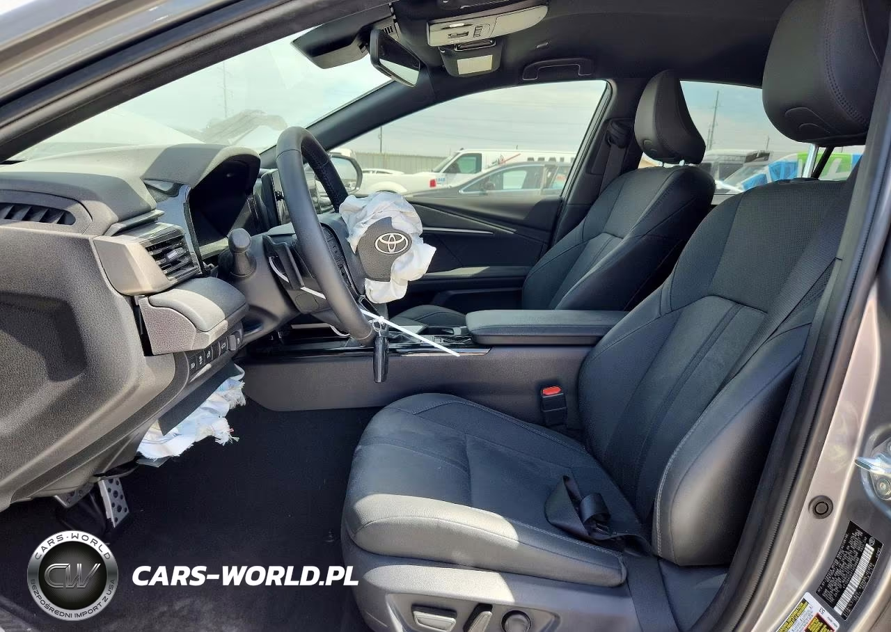 2026 Toyota Camry Xse VIN:4T1DAACKXTU299880 - 7