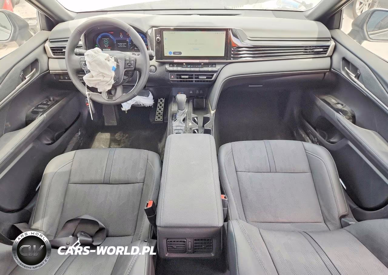 2026 Toyota Camry Xse VIN:4T1DAACKXTU299880 - 8