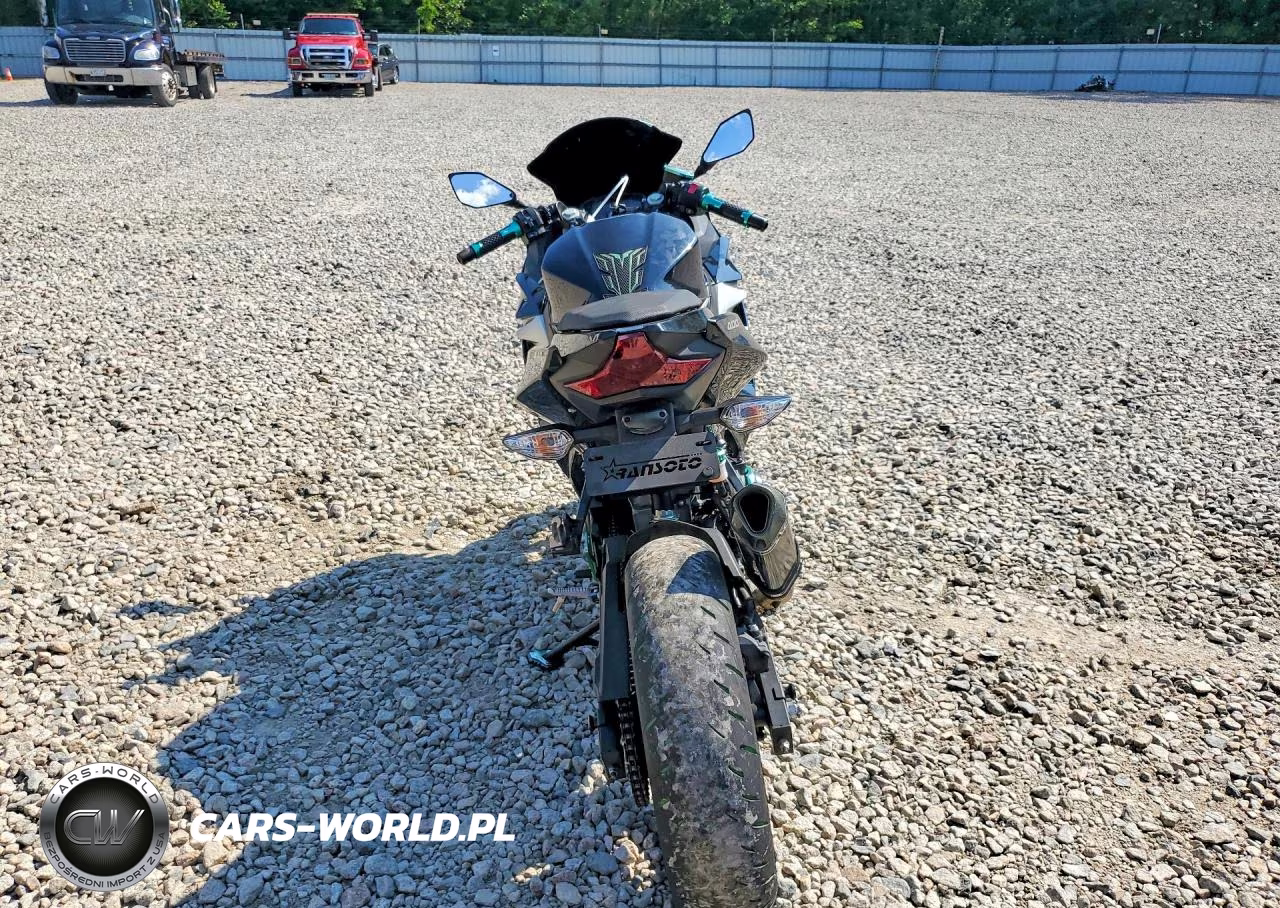 2019 Kawasaki Ex400 VIN:JKAEXKH16KDA31689 - 4