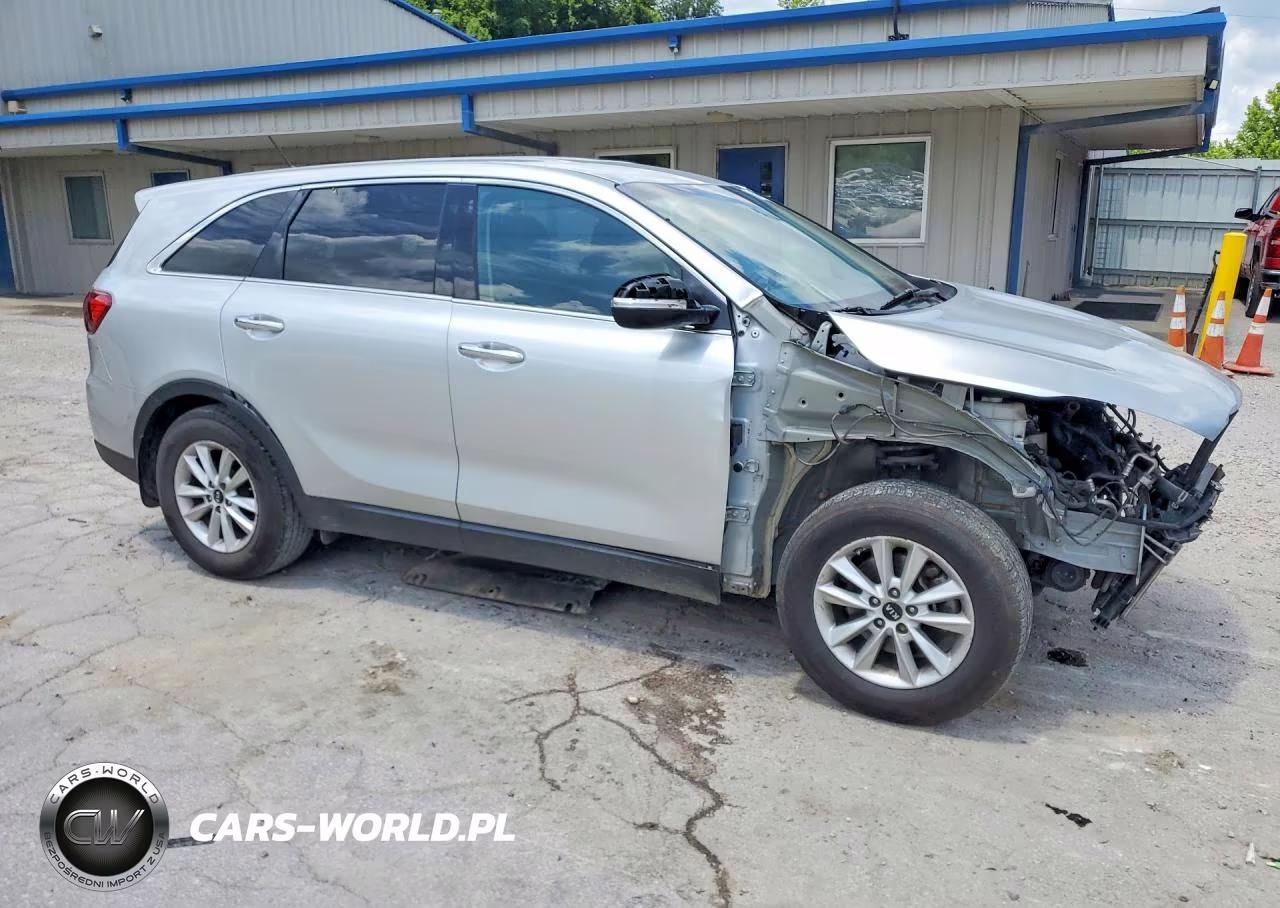 2019 Kia Sorento L VIN:5XYPG4A36KG593354 - 4