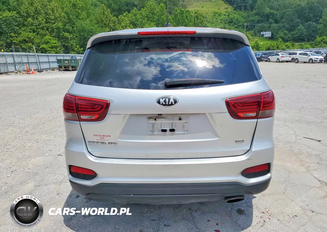 2019 Kia Sorento L VIN:5XYPG4A36KG593354 - 6