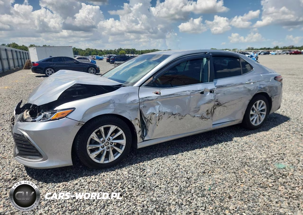 2021 Toyota Camry Le VIN:4T1C11AK4MU542244 - 1