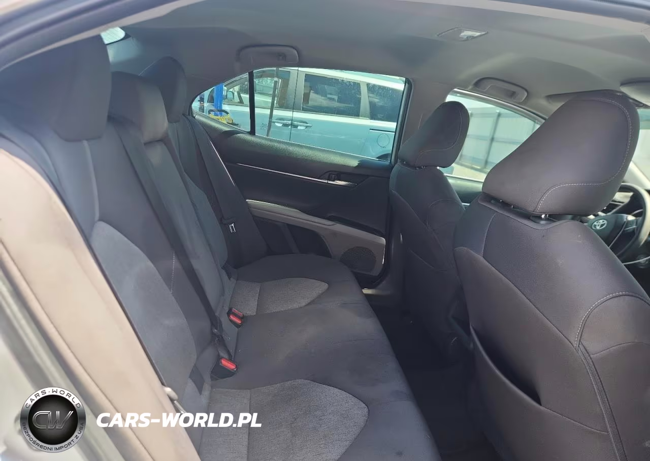 2021 Toyota Camry Le VIN:4T1C11AK4MU542244 - 10
