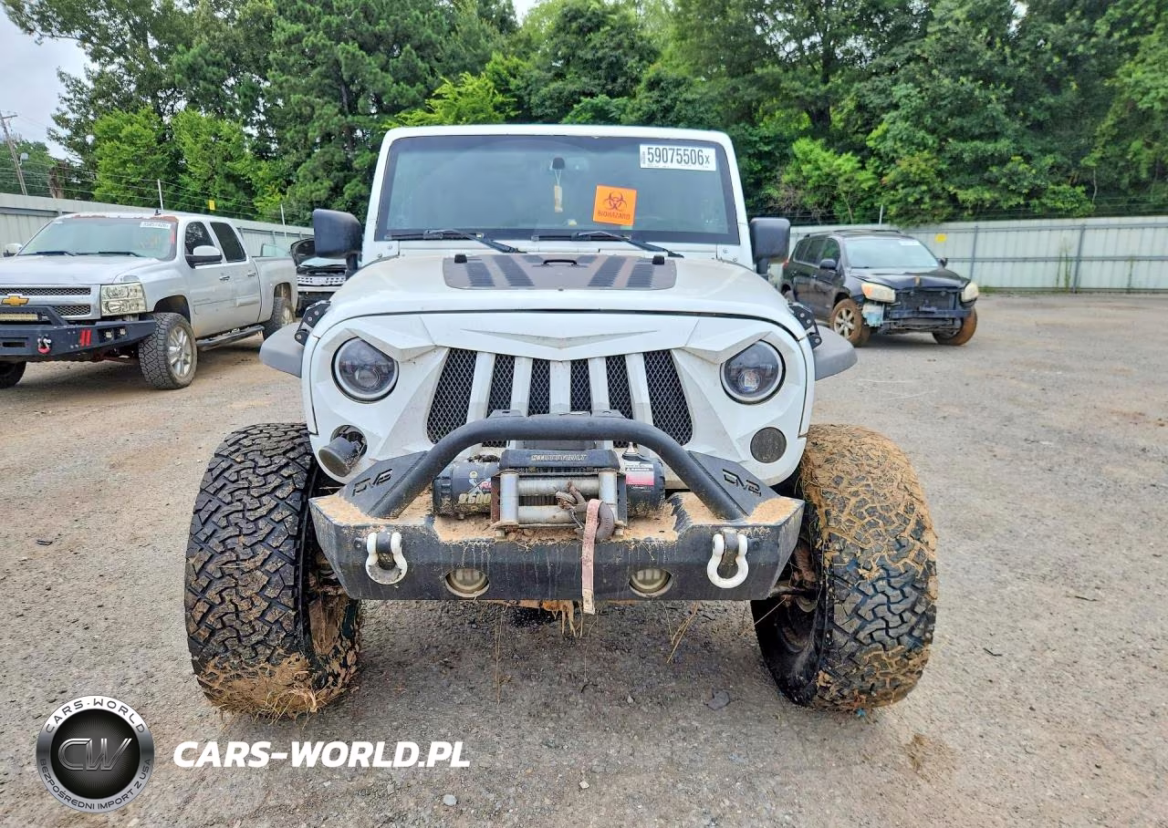 2013 Jeep Wrangler Unlimited Sport VIN:1C4BJWDG7DL554138 - 5