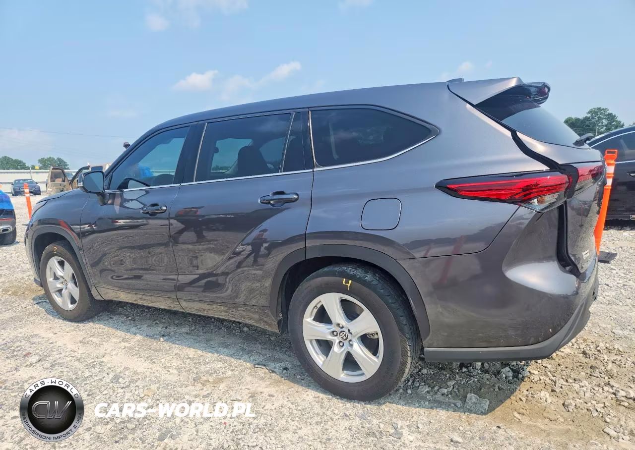 2021 Toyota Highlander Le VIN:5TDZZRAH9MS520223 - 2