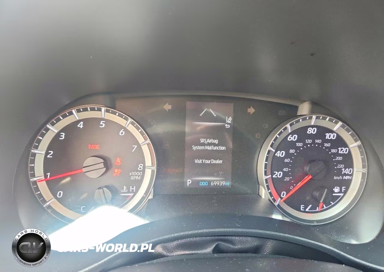 2021 Toyota Highlander Le VIN:5TDZZRAH9MS520223 - 9