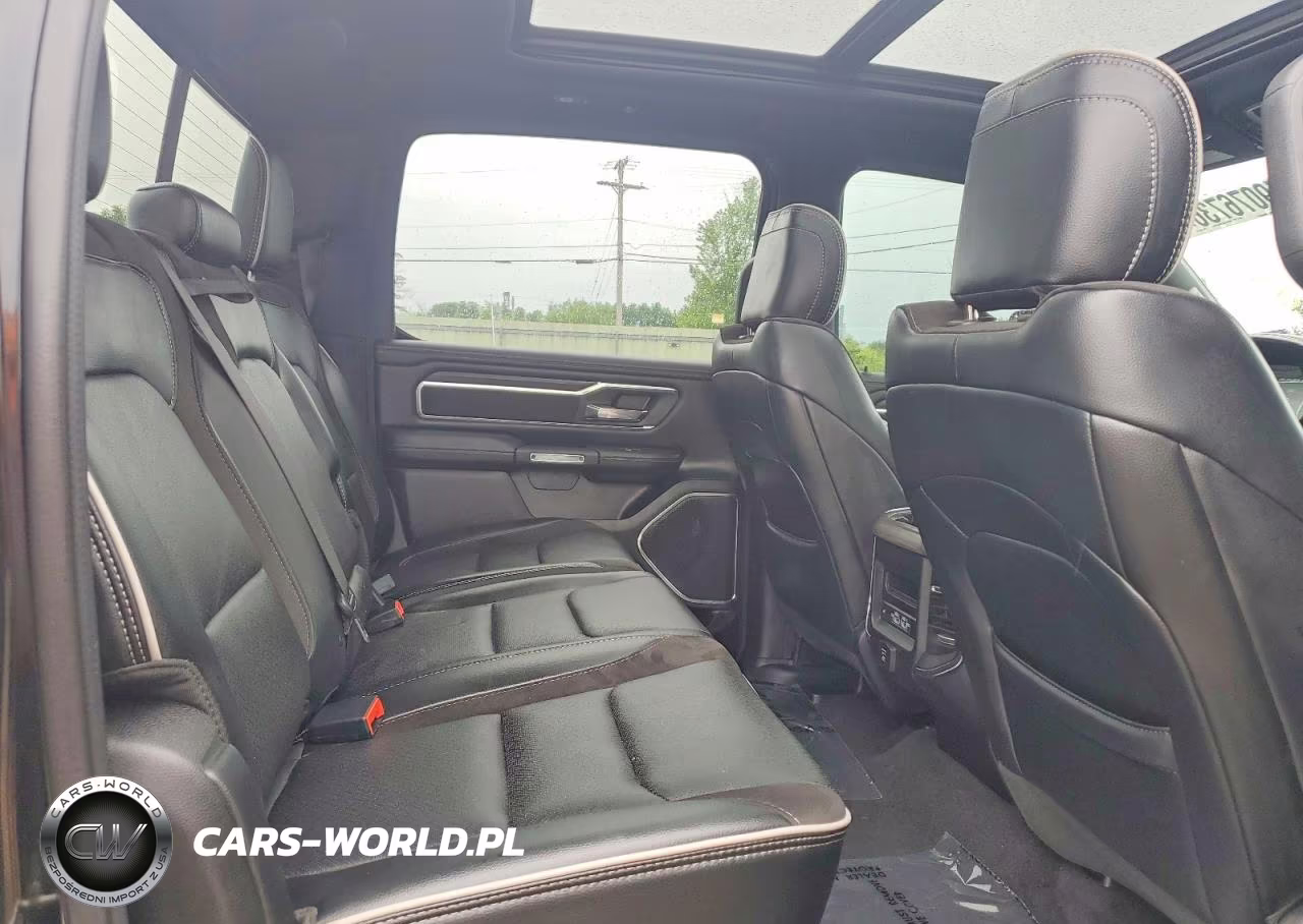 2025 Ram 1500 Laramie VIN:1C6SRFJP4SN582470 - 10