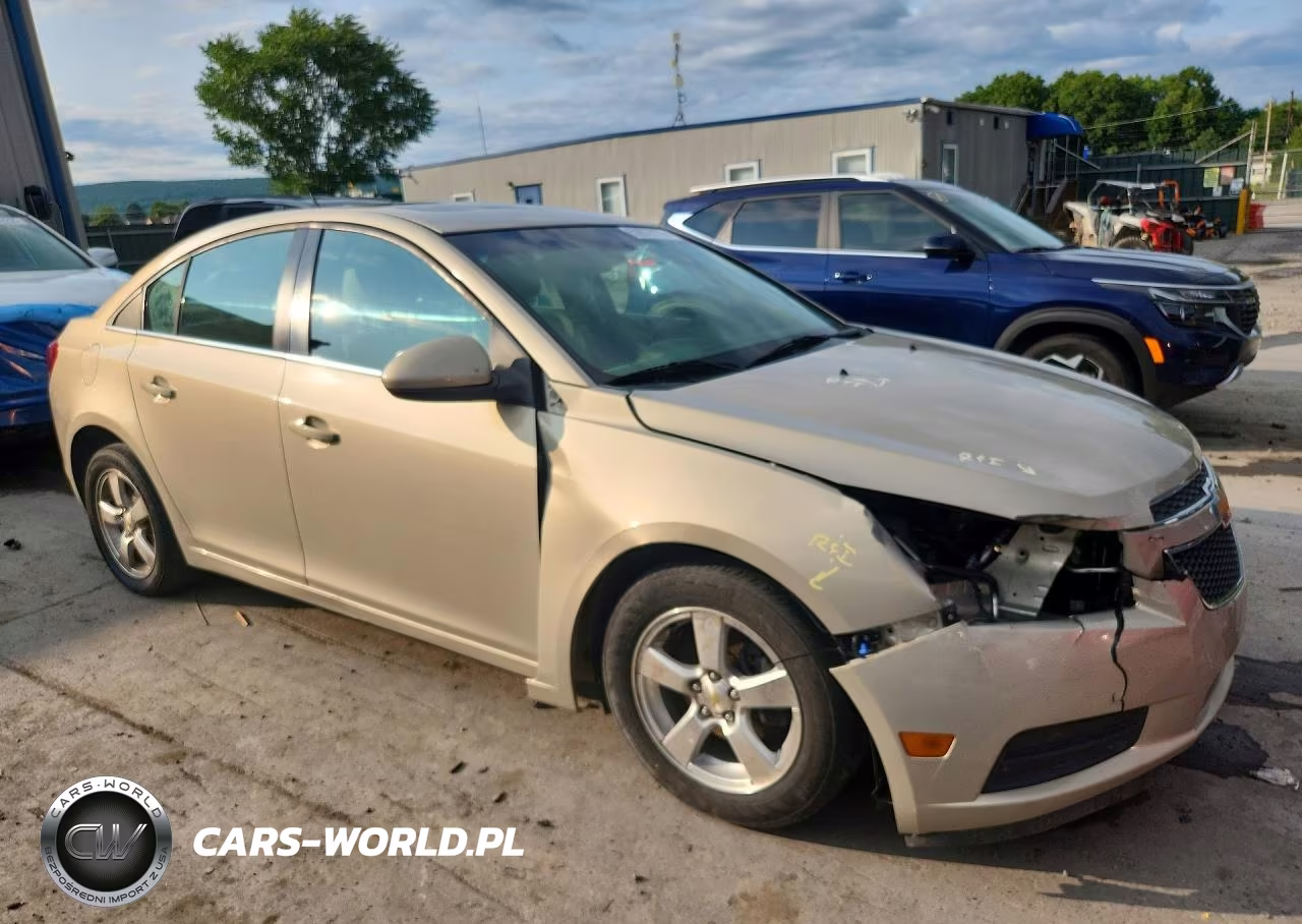 2011 Chevrolet Cruze Lt VIN:1G1PG5S99B7110681 - 4
