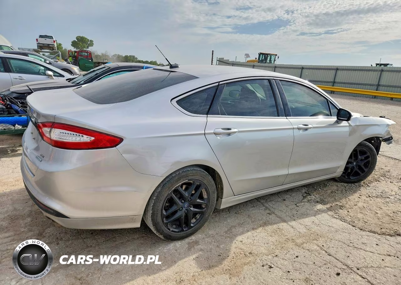 2015 Ford Fusion Se VIN:3FA6P0HD5FR309572 - 3